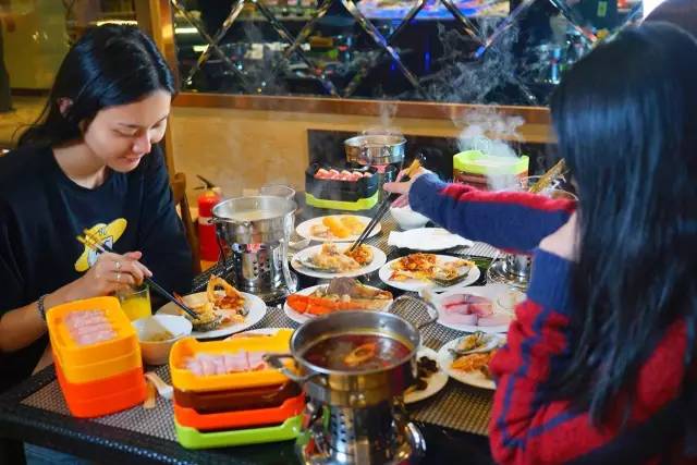 xingkong体育官网登录:重庆大渡口消防“119”宣传月温暖起航(图4) xingkong体育官网登录