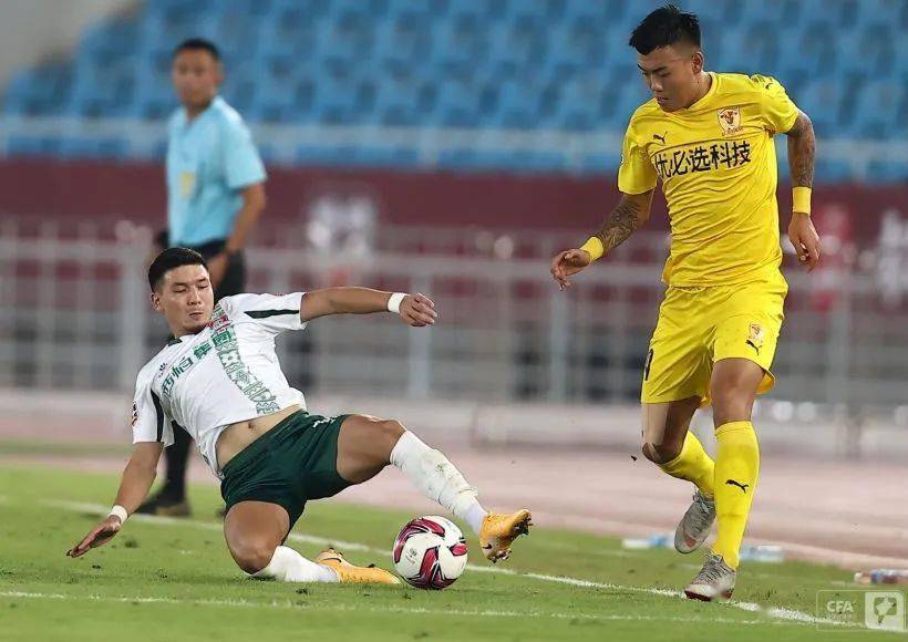 0比0战平四川优必选 雪豹拿下赛季首分‘星空官网登录’(图6)
0比0战平四川优必选 雪豹拿下赛季首分‘星空官网登录’(图6)