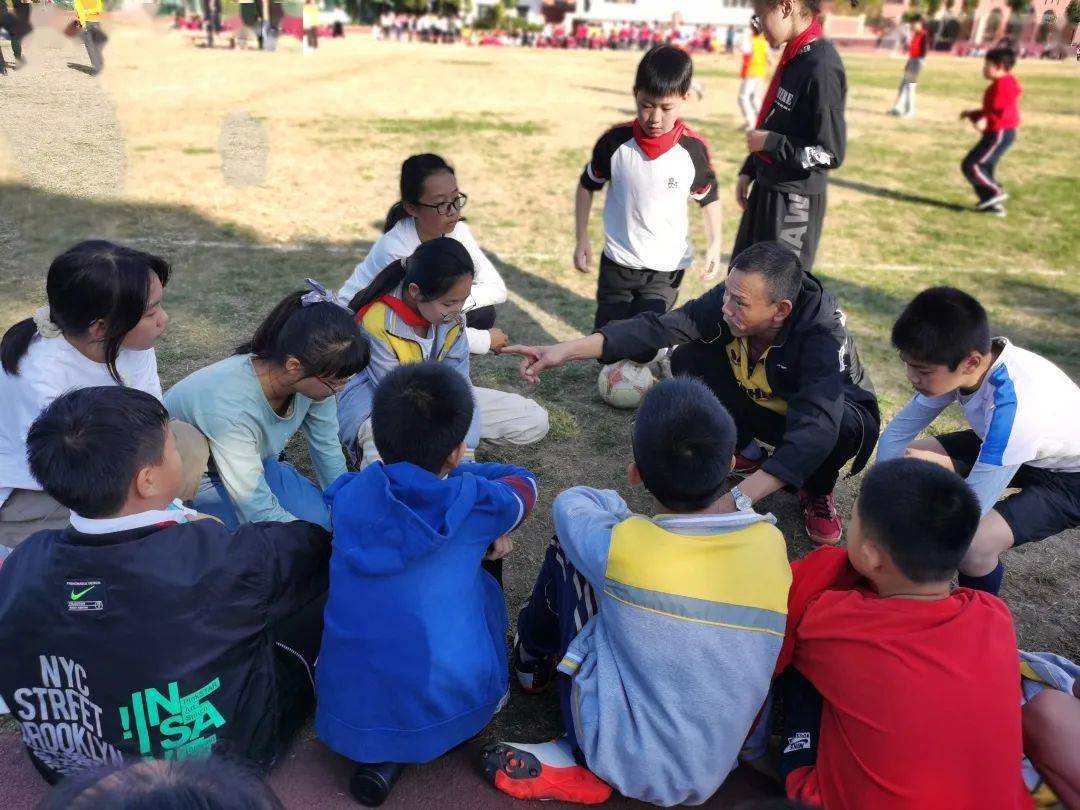 xingkong.com：
六年1班（上）：记第七届“崇实杯”校园足球联赛(图8)