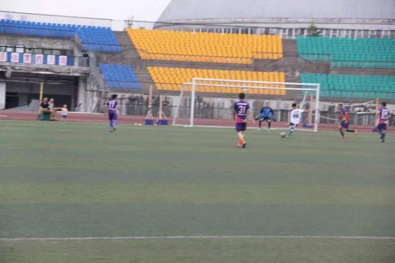 
秀山周末足球联赛“天王山之战”“xingkong.com”(图5)